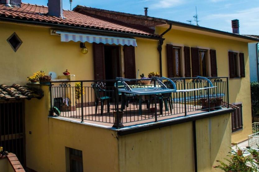 Casa Ricciardi Apartman Chianni Kültér fotó