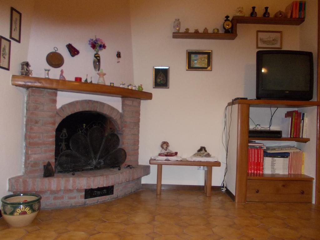 Casa Ricciardi Apartman Chianni Kültér fotó